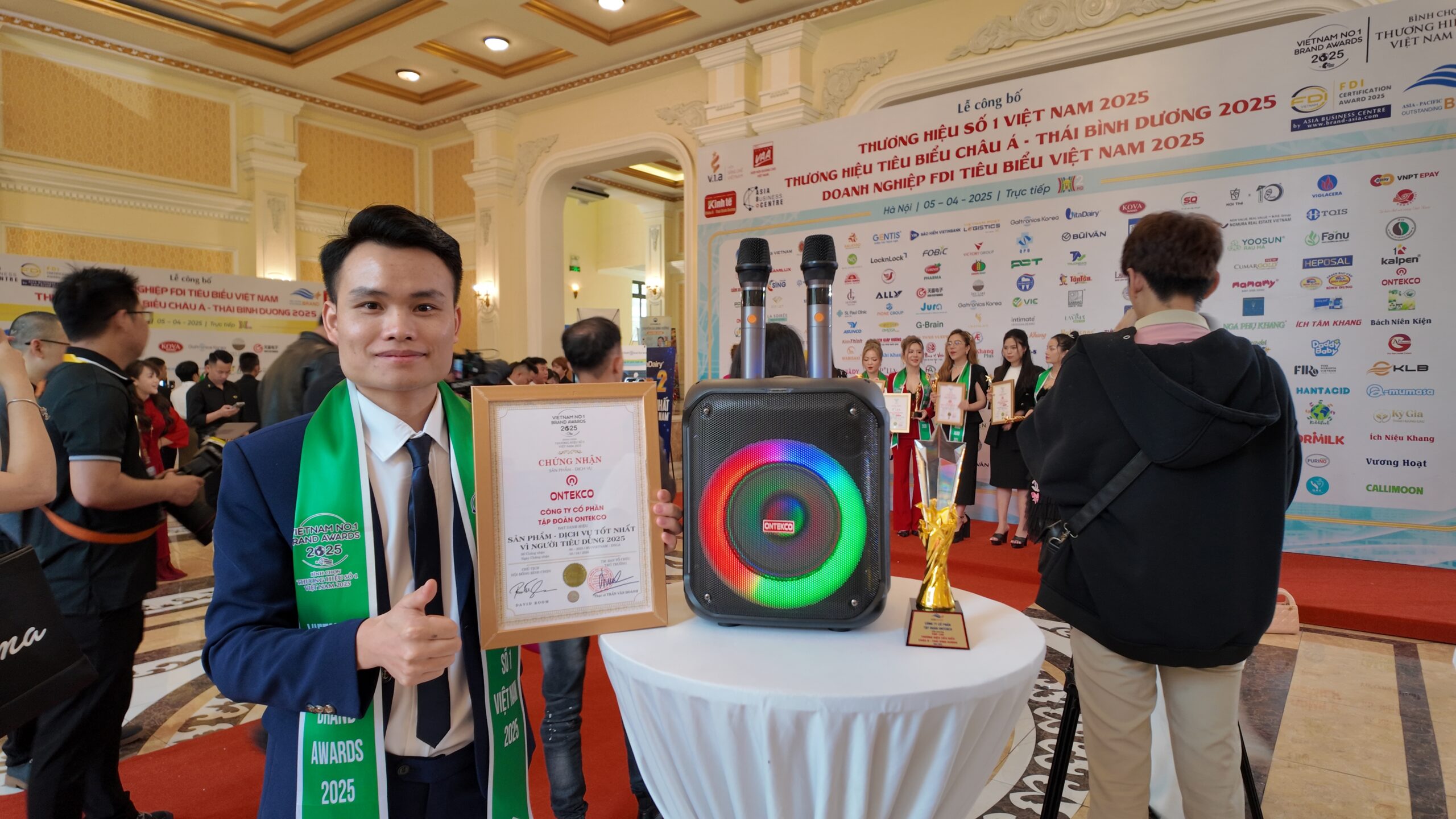 Giải thưởng Ontekco 2025 – Vinh danh dịch vụ tận tâm và chất lượng vượt trội vì người tiêu dùng 1 Giải thưởng Ontekco 2025