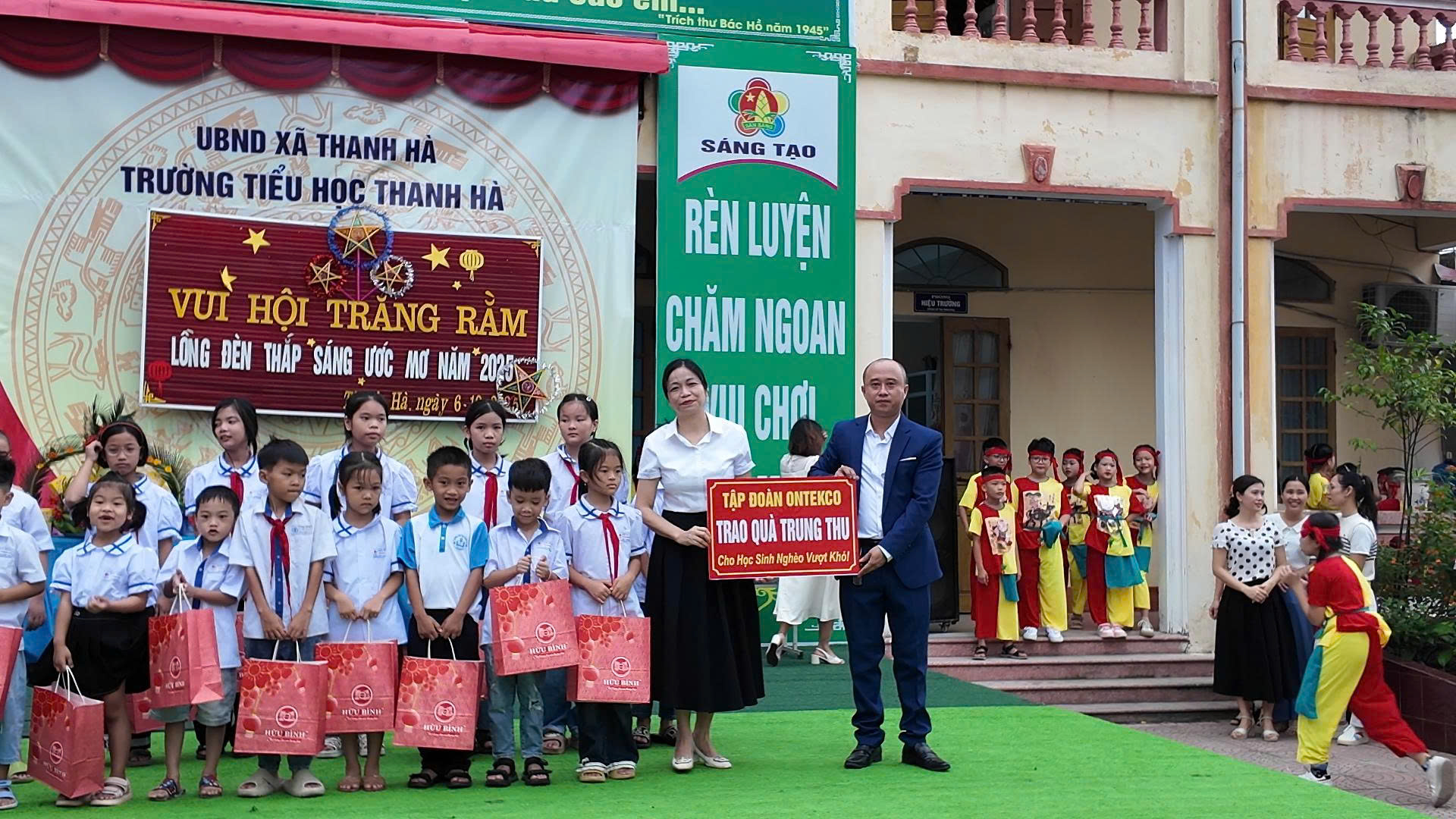 🎑 Ontekco tổ chức thành công chương trình “Trao quà Trung thu 2025” cho học sinh Trường Tiểu học xã Thanh Hà, Hải Phòng 4 z7087090284293 6a455dc33ae8913db5ae28c5a51ff94b